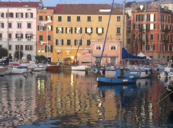 Regione, approvata la variante per migliorare la zona vecchia della Darsena di Savona 