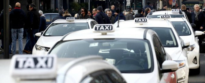 Taxi-Uber, prove di dialogo a vuoto: il 23 marzo sarà sciopero nazionale