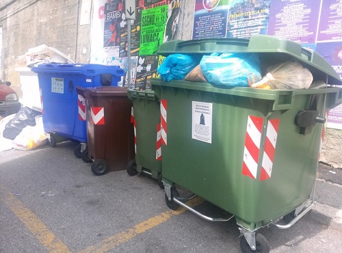 'Furbetti della spazzatura', Savona alza le multe per i non residenti