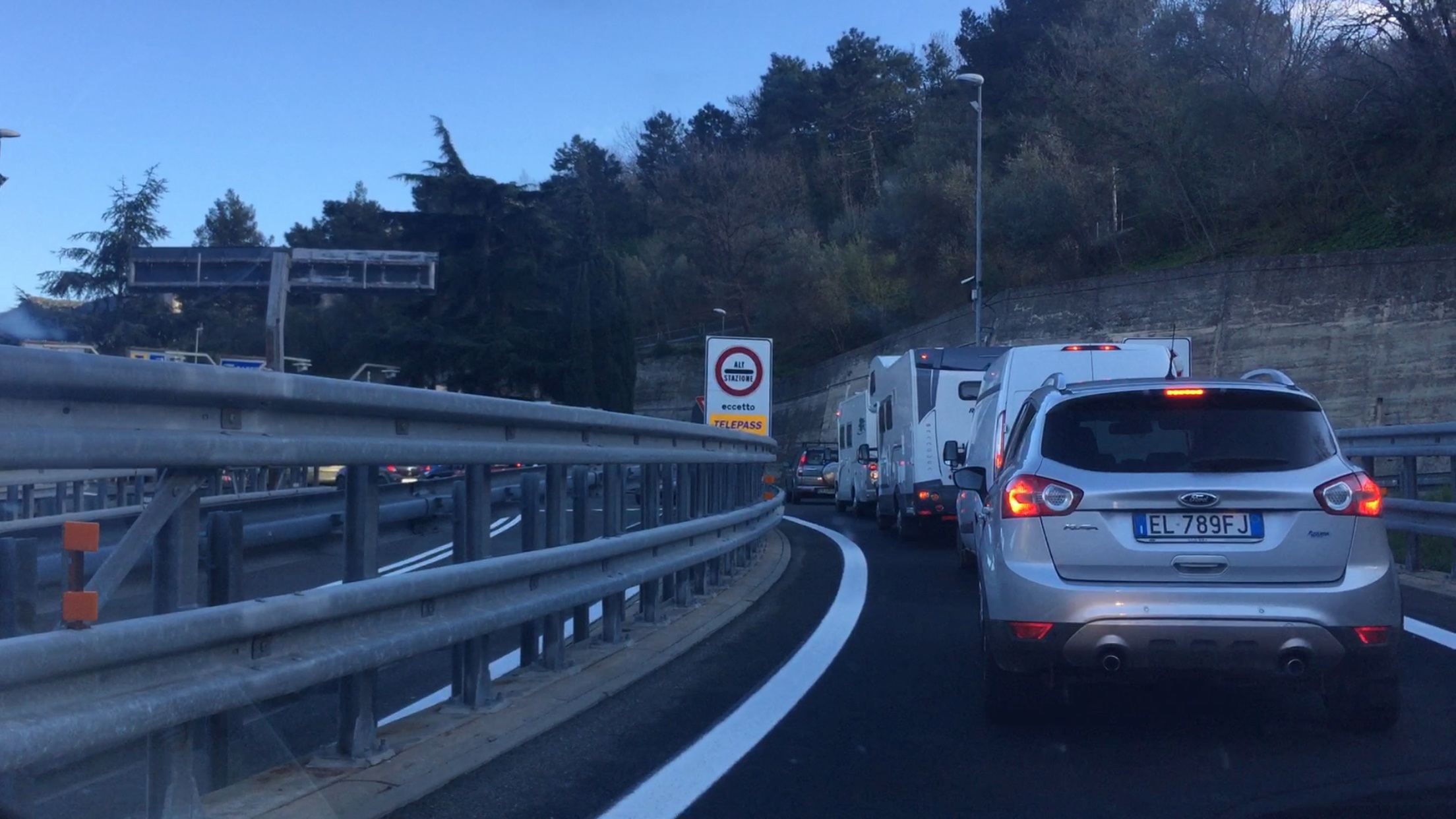 Disastro autostrade, un altro incidente: code chilometriche in A6 e A10