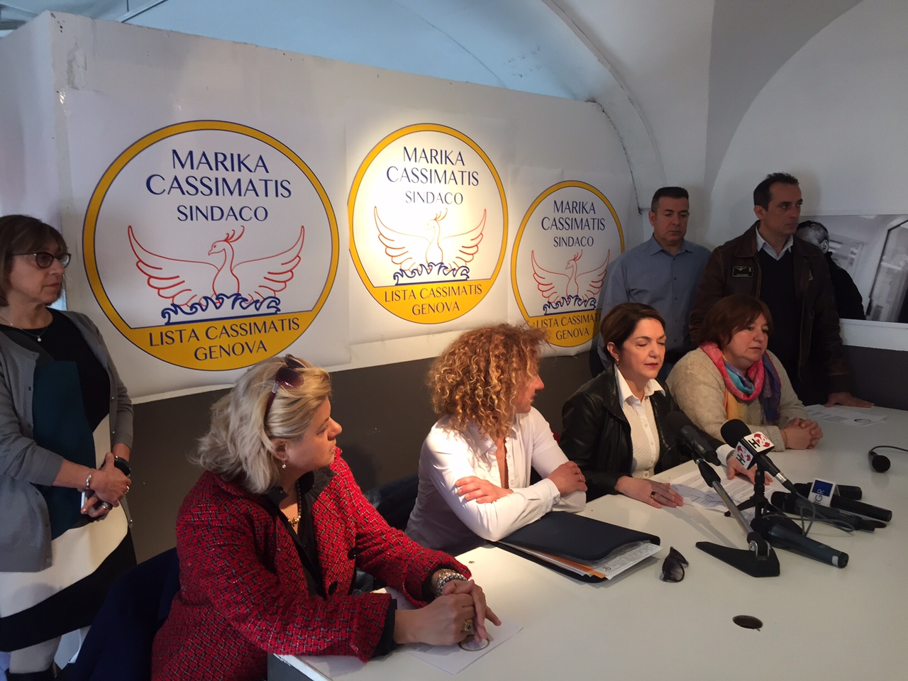 Caso M5s, Cassimatis si candida da sola: 