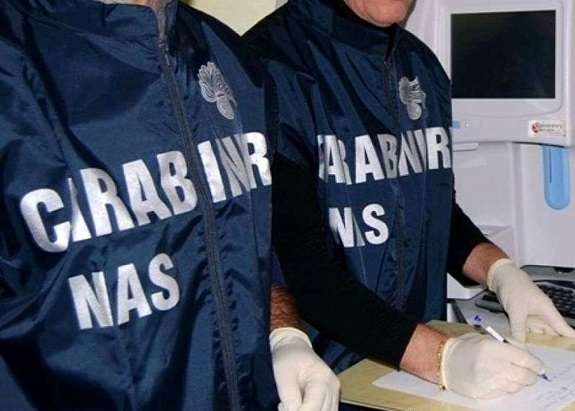 Parrucchieri senza abilitazione, scoperti dai Nas 28 esercizi abusivi 