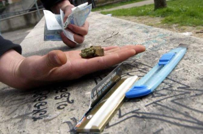 Due operazioni della Guardia di finanza: sequestrati in tutto 300 chili di droga