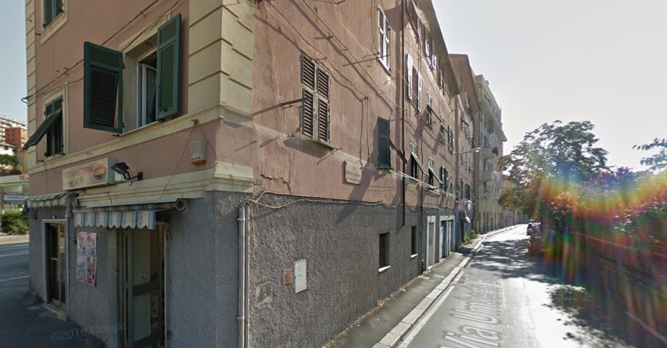 Cornigliano, si rompe un tubo dell'acqua: disagi in via Bertolotti