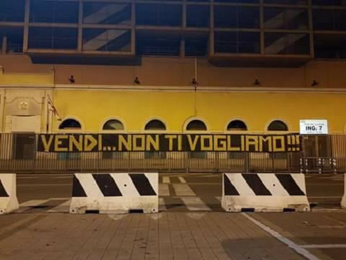 Genoa, altro striscione contro Preziosi: 