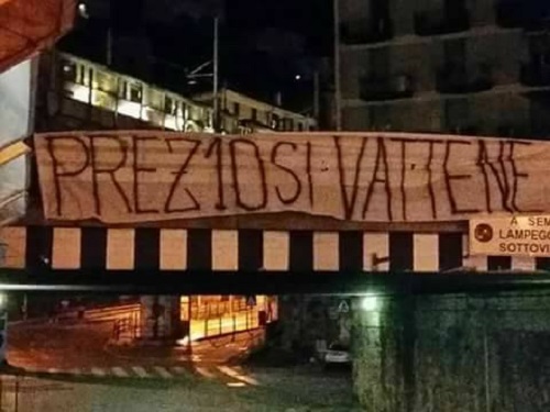 Genoa, altri striscioni contro Preziosi. Domenica l'assemblea dei soci