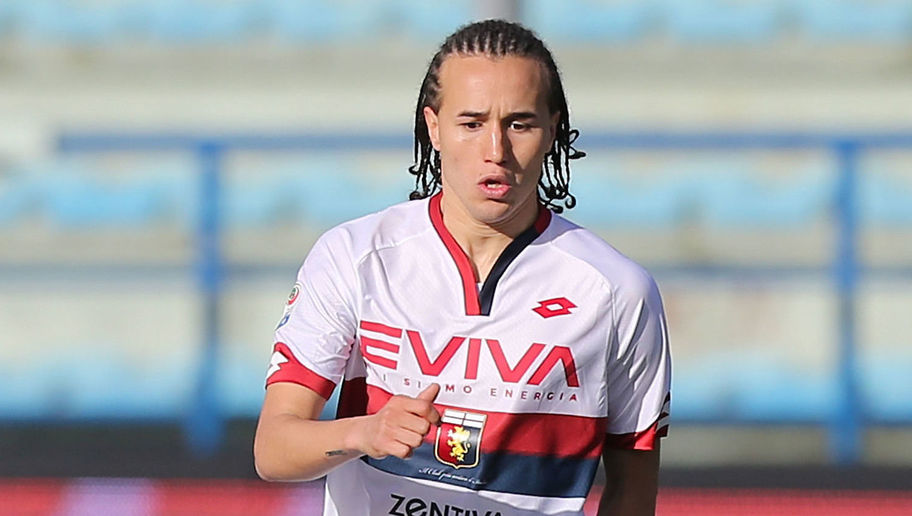 Genoa, la Lazio insiste per l'esterno Laxalt ma spunta anche il Leicester 