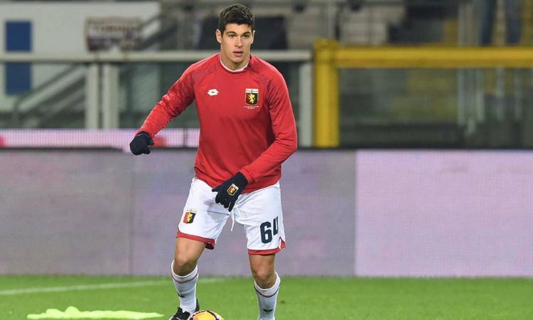 Genoa, il Milan 'prenota' Pellegri ma resterà in maglia rossoblu per due anni 