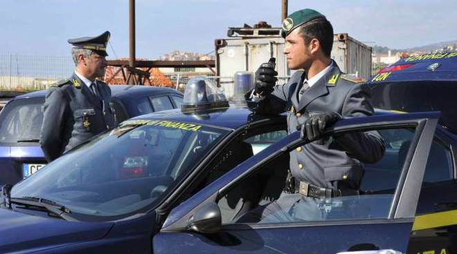 Assunzioni truccate alla Rivieracqua: biltz a Imperia, cinque indagati