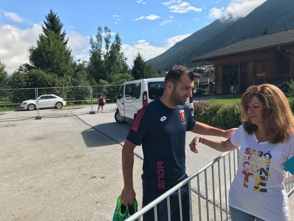 Genoa, nel ritiro di Neustift tra i giocatori più 'gettonati' dai tifosi c'è anche Pandev 