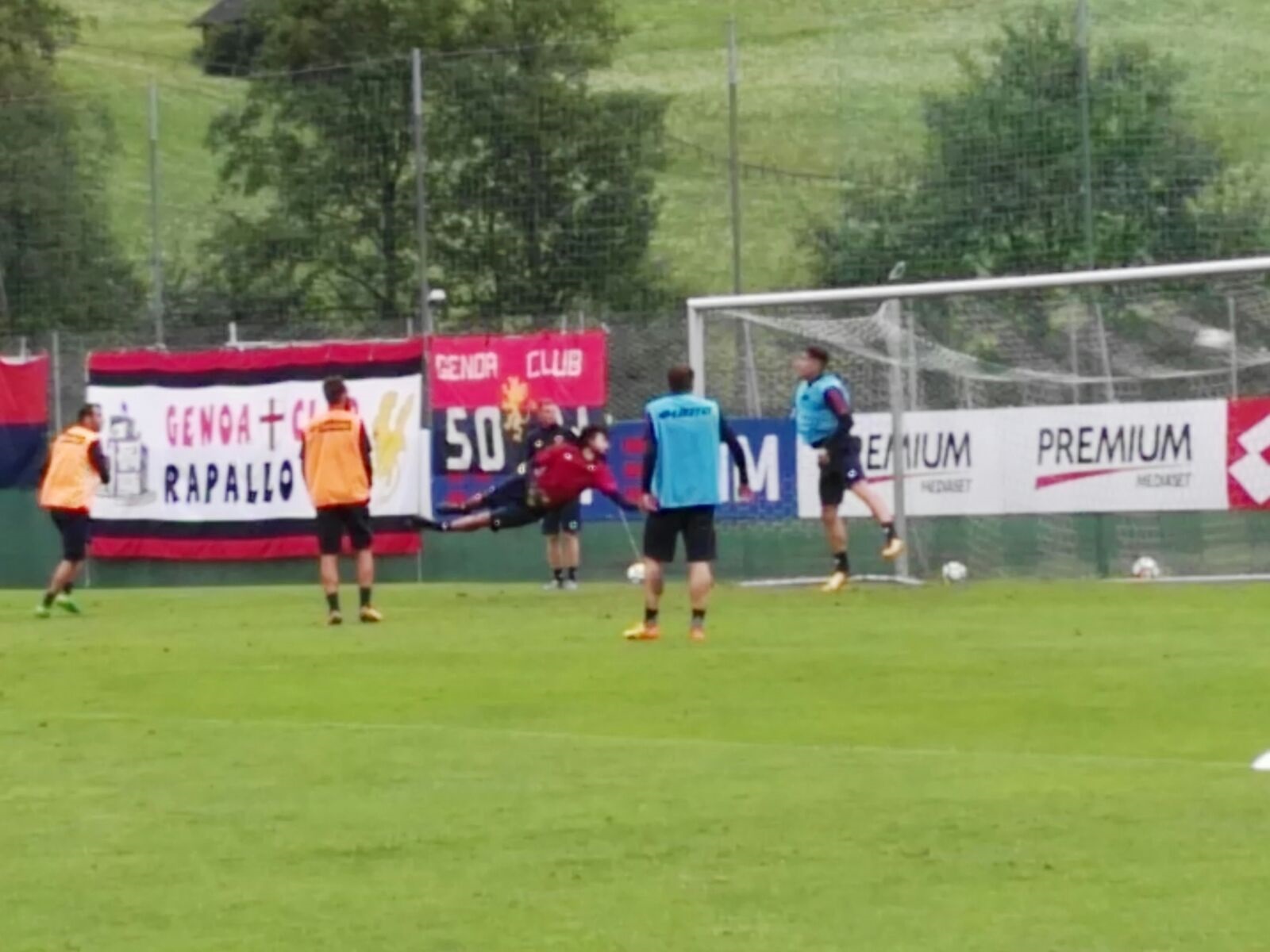 Genoa, i nuovi acquisti Centurion e Rodriguez non andranno a Neustift ma si uniranno alla squadra a Pegli 