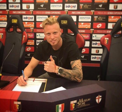 Genoa, l'argentino Rodriguez firma cinque anni col club rossoblu 