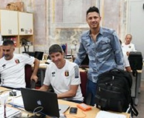 Genoa: Lapadula a Pegli, ma si allena ancora da solo