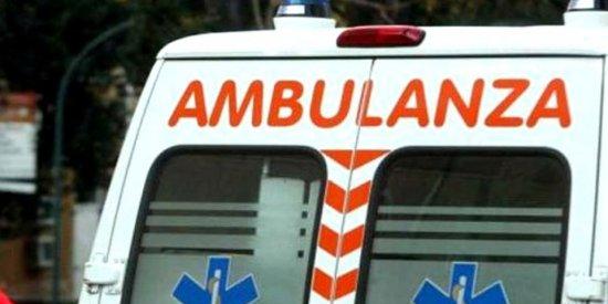 A 16 anni si lancia da una finestra della scuola: 