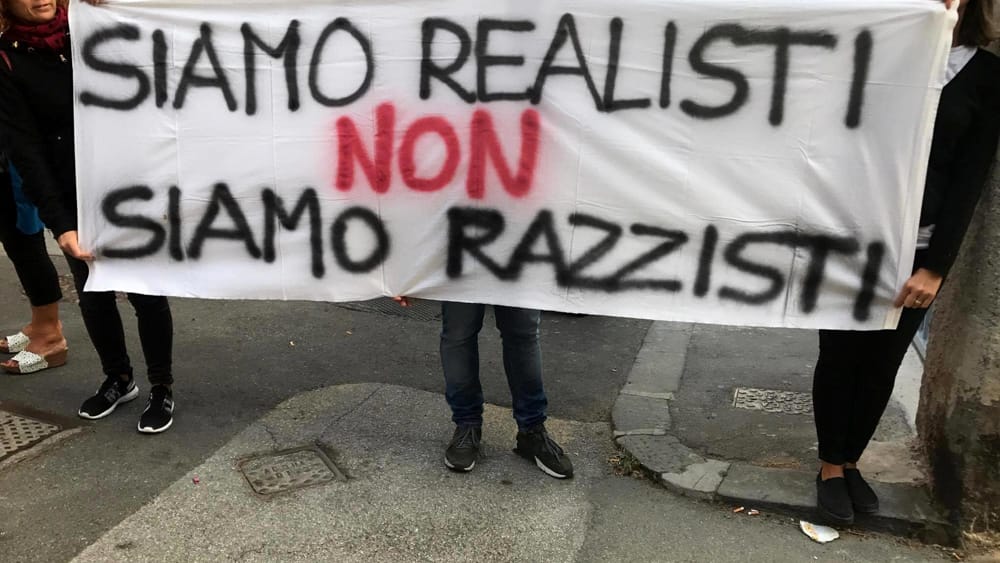 Migranti a Multedo, nuovo blocco del traffico: 