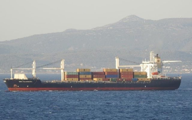 Comandante scomparso da cargo, la polizia controlla anche i container