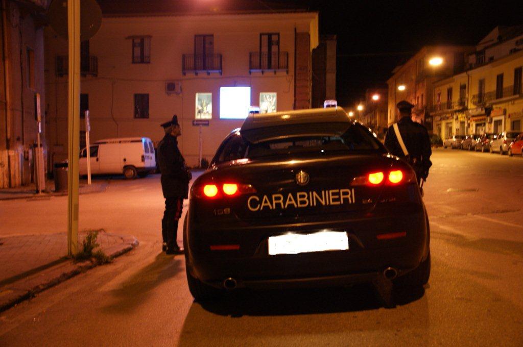 Ubriaco aggredisce con calci e pugni tre carabiniere: ex pugile condannato ai lavori socialmente utili