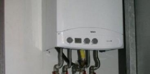Caldaia difettosa a Sestri Ponente, anziani coniugi intossicati in casa