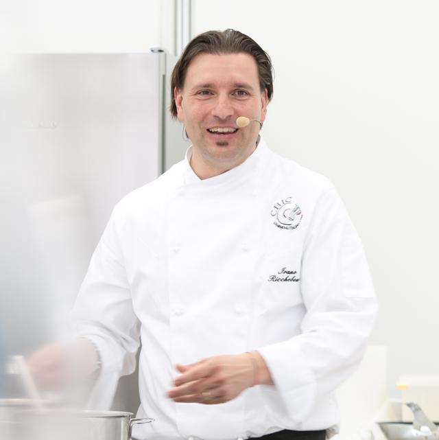 Lo chef Ivano Ricchebono da Cavo: il centro città ritrova la stella Michelin
