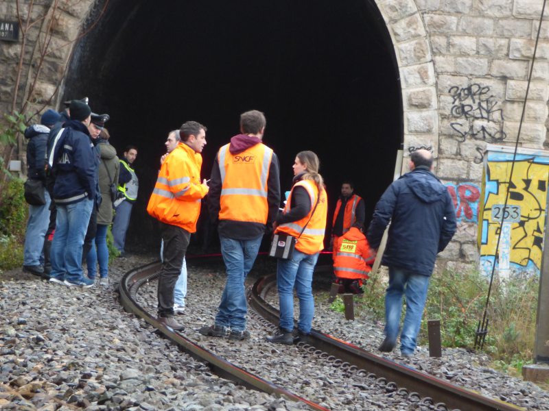 Migrante muore carbonizzato sul treno per la Francia: è la prima vittima del 2018