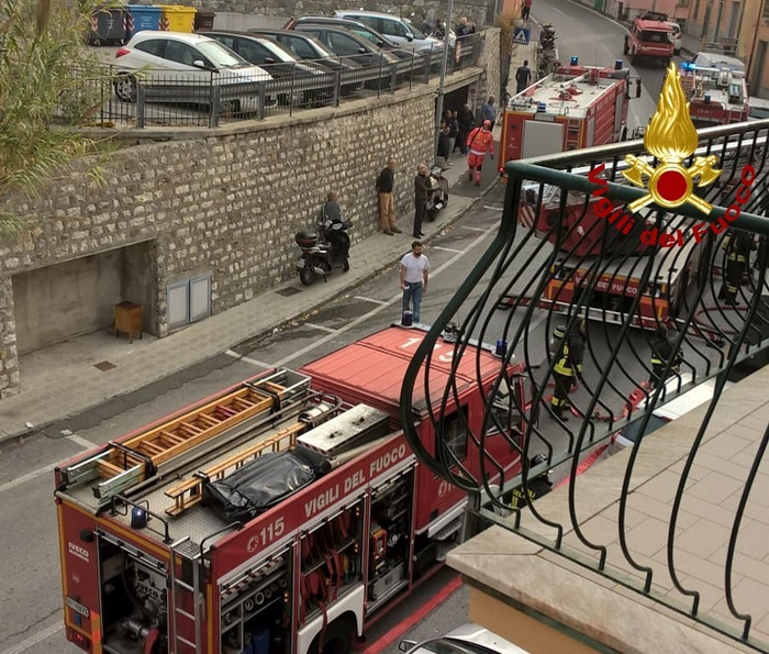 Cedimento strutturale in una palazzina, evacuati una decina di abitanti