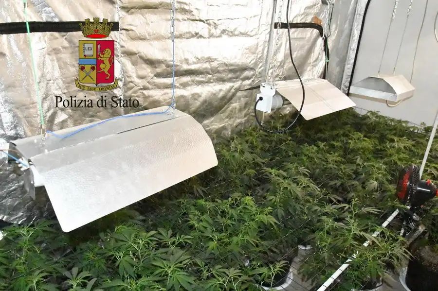 Incendio in casa, disoccupato muore asfissiato da monossido e marijuana