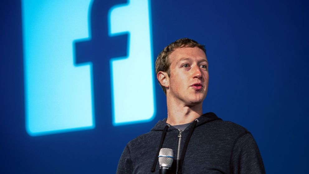 Facebook, gli inserzionisti inglesi vogliono lasciare: 