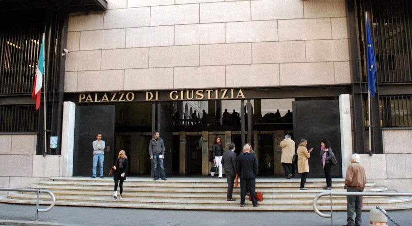 Tentò di annegare il figlio della compagna, 27enne condannato a 8 anni