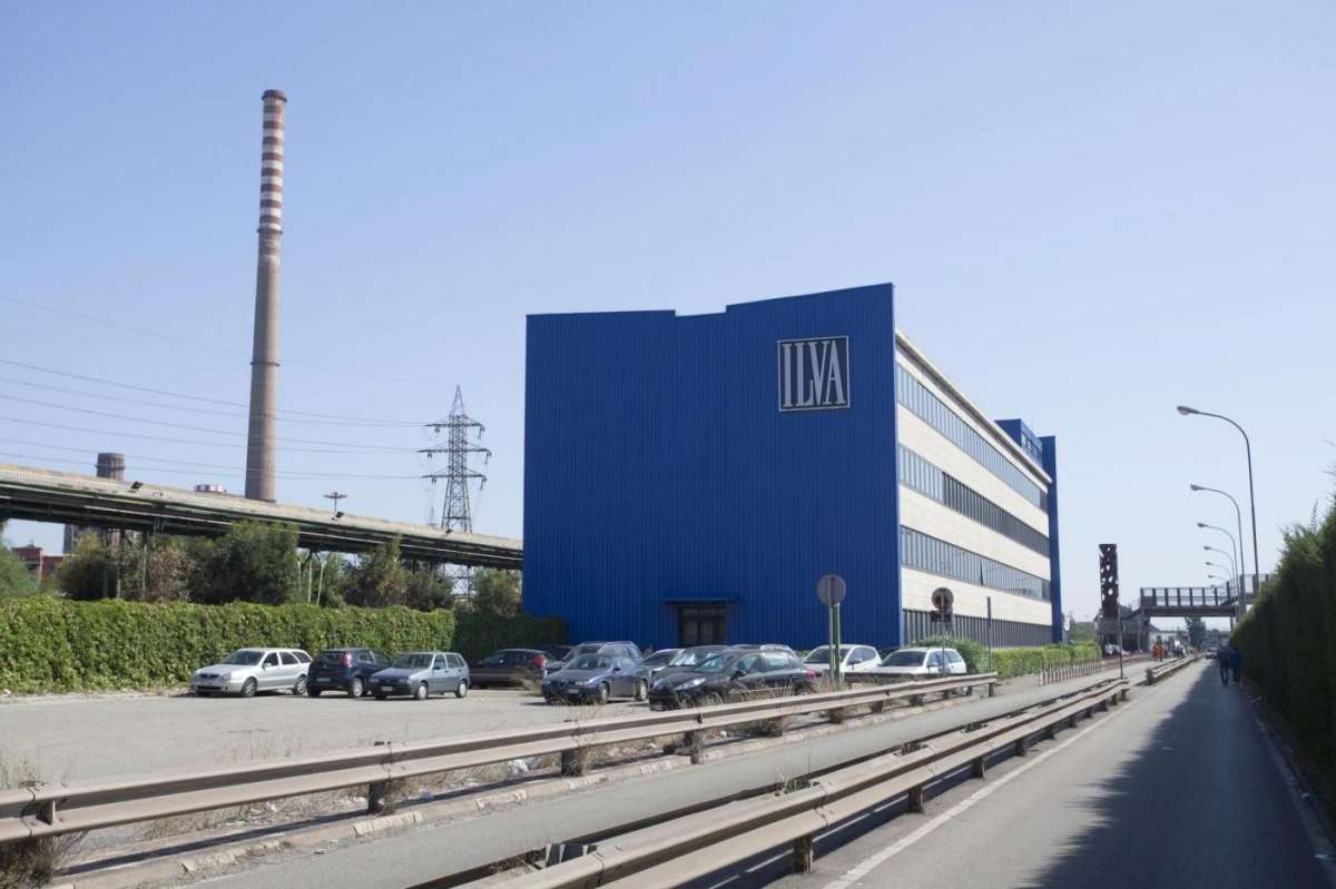 Ilva, l'operazione di vendita slitta al 15 settembre: più tempo per il nuovo governo di studiare il dossier