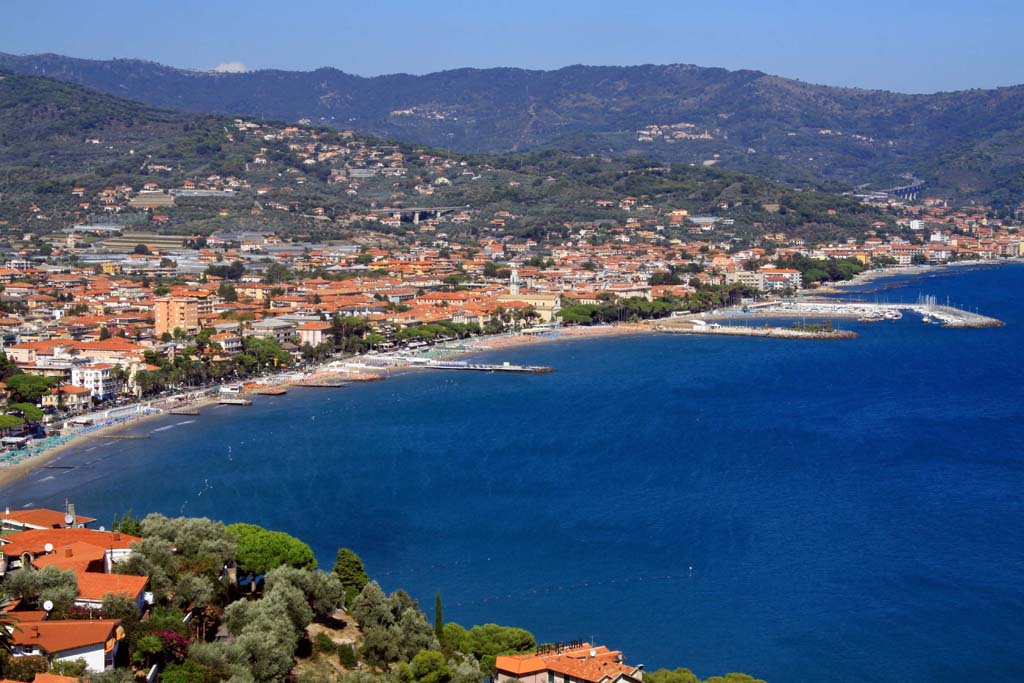 Casa vacanza affittata in nero, multa salata per i due proprietari  