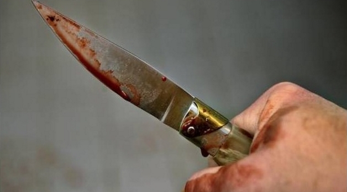 Tragedia sfiorata a Sampierdarena, ragazza accoltella il padre 