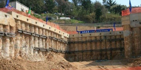 Variante Aurelia alla Spezia, presidio davanti al cantiere. I lavoratori: 