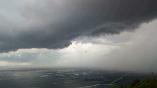 Primi temporali sul Ponente ligure, possibile allerta meteo nel pomeriggio