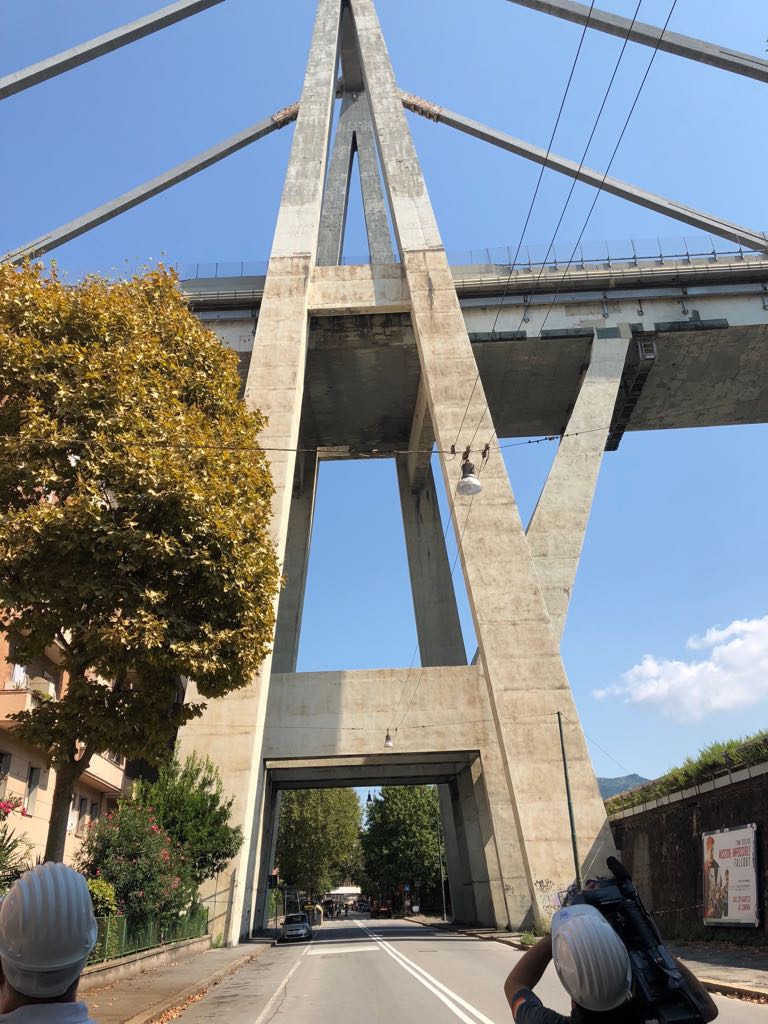 Crollo Ponte Morandi, scricchiola il moncone est: zona rossa interdetta a tutti