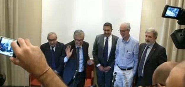 Castellucci rompe il plastico di Piano, Bucci: 