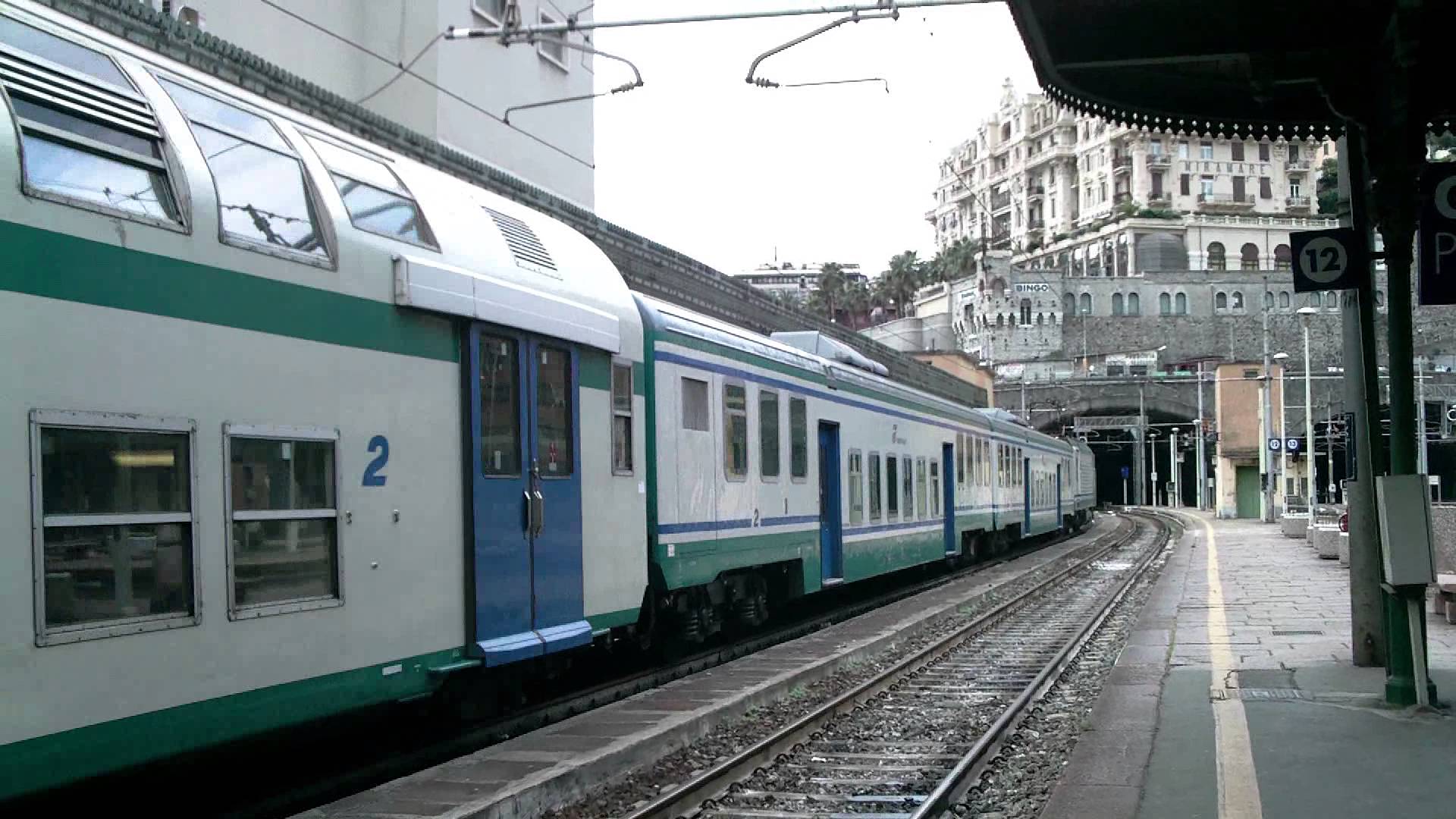Passeggero tira il freno di emergenza, il traffico ferroviario va in tilt