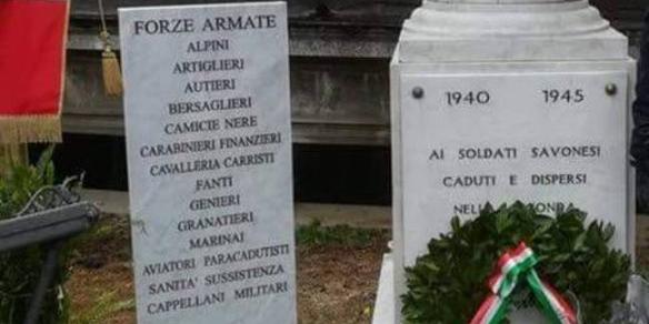 Lapide con i nomi delle Camice Nere, spezzata la targa 