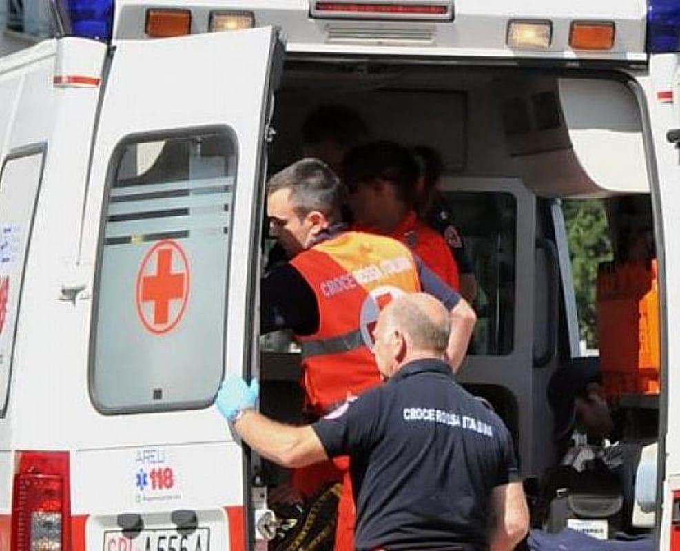 Tragedia ad Arma di Taggia, cede un cancello: morto travolto un 89enne
