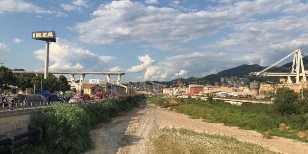 https://www.primocanale.it/materialiarchivio/immagininews/20181119165904-Ponte_Morandi_dall_Ikea.jpg