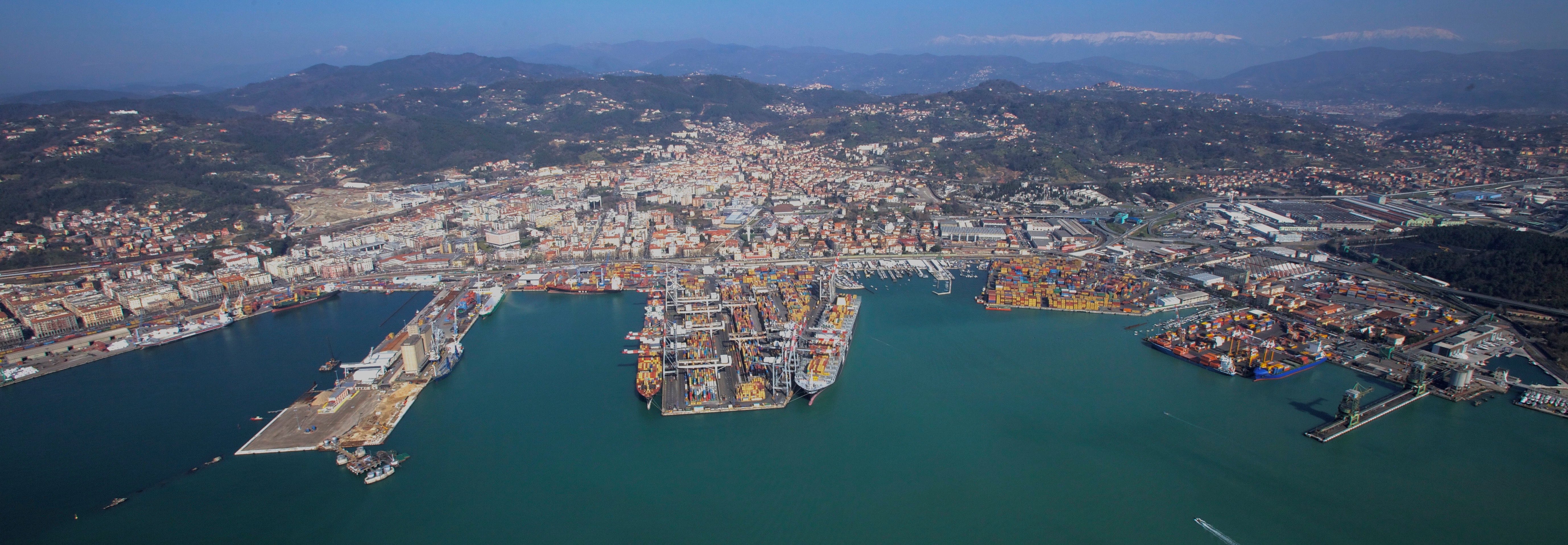Deposito di Gnl, il porto della Spezia si candida: “Qui abbiamo già un impianto, ci lavoriamo” 