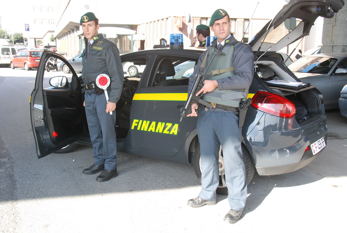 Latitante da dieci anni, la guardia di Finanza di Genova lo rintraccia in Spagna 
