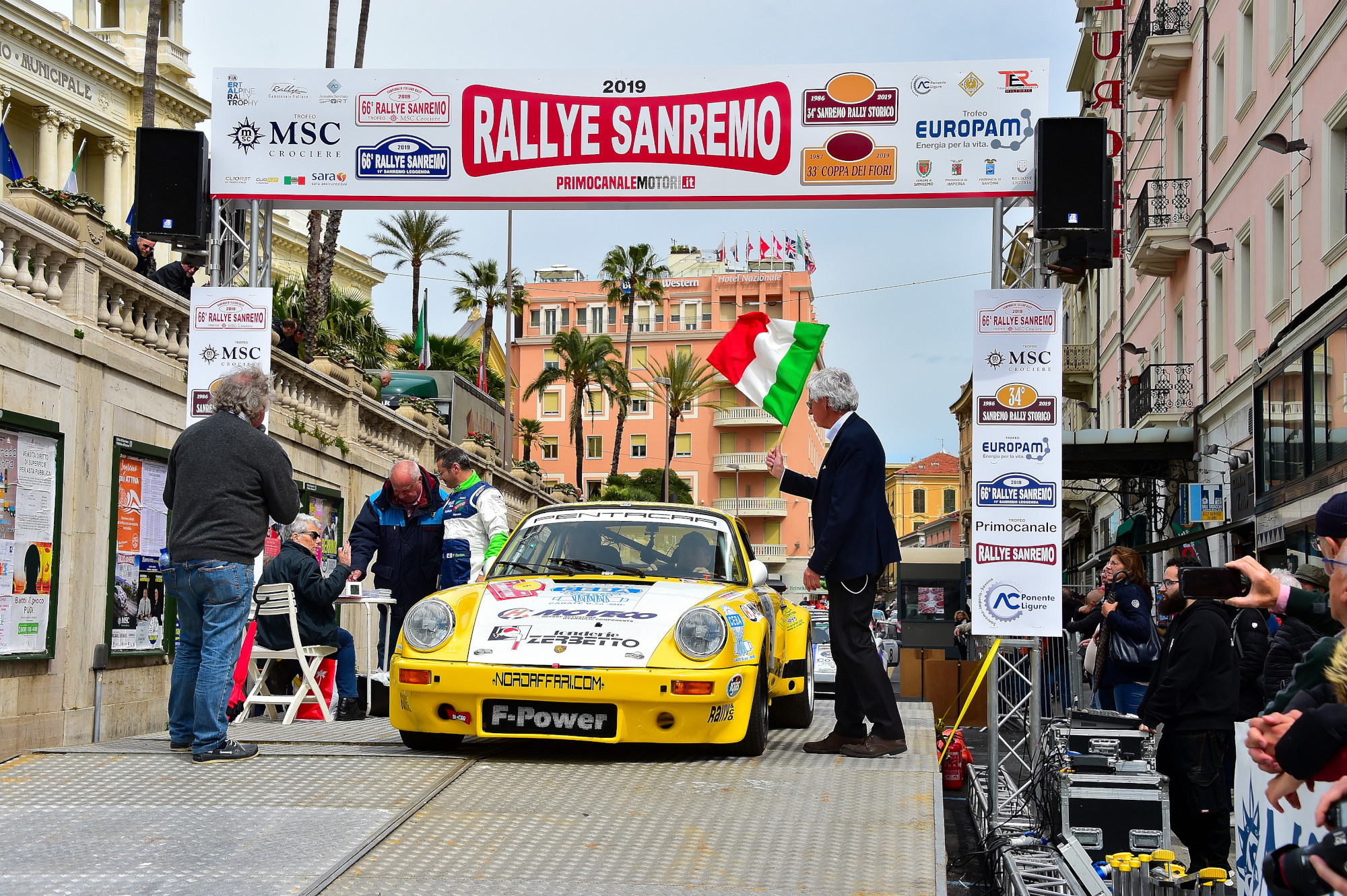 Al via la 34esima edizione del Sanremo Rally Storico. Attacca Lucky, risponde Riolo