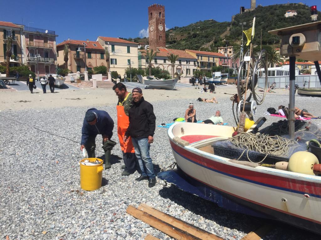 Stasera a Viaggio in Liguria la vigilia di Slow Food e le fioriture di primavera