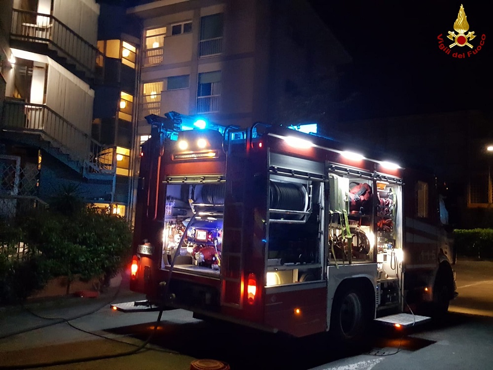 La Spezia, incendio in un hotel: 80 persone sfollate