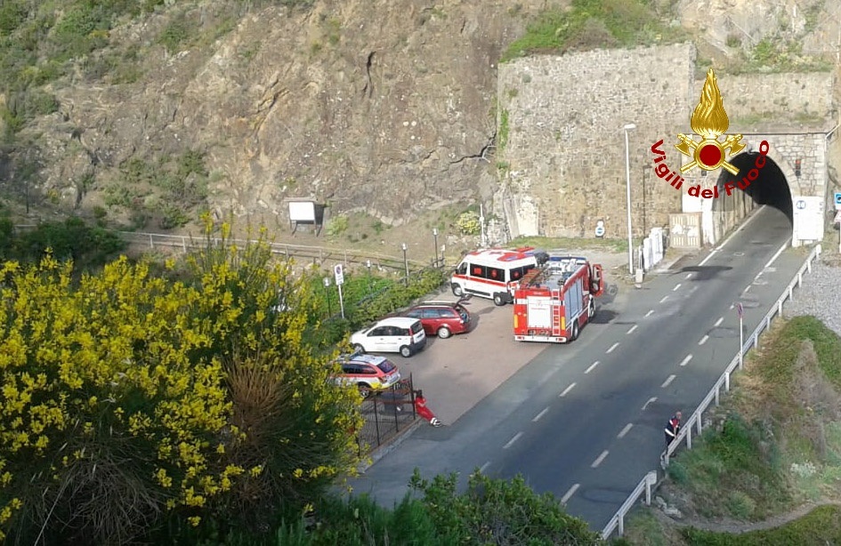Resta incastrato tra gli scogli, morto un sub a Sestri Levante