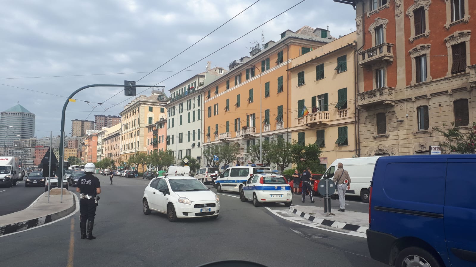 Genova, incidente in via Buozzi: un morto