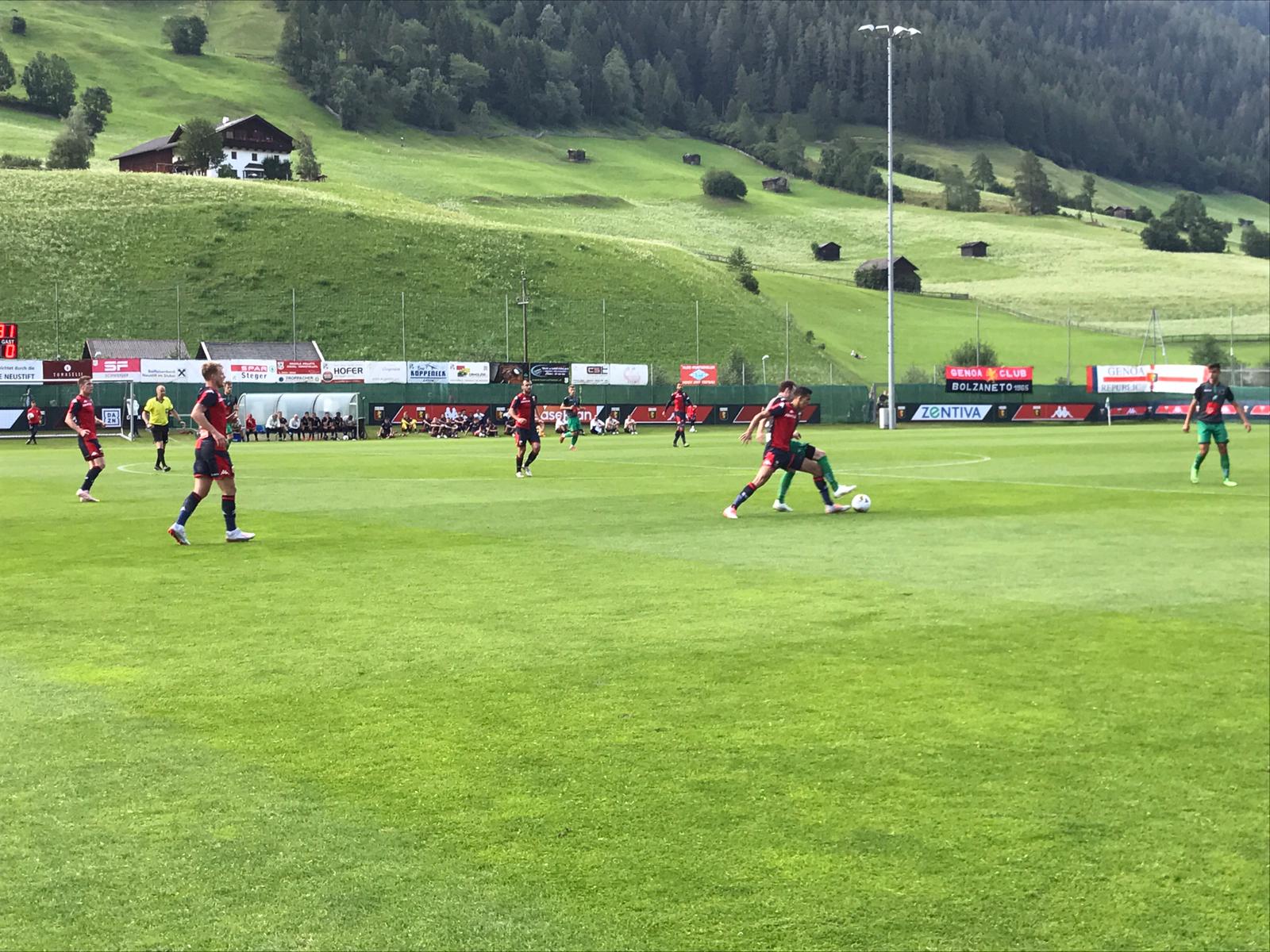 Genoa, in campo contro il Wacker Innsbruck