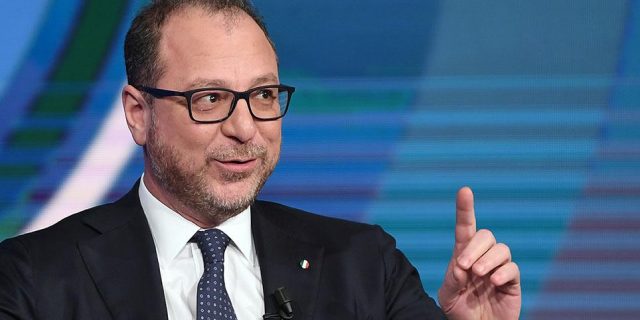 Forza Italia, Mulè contro Toti: 