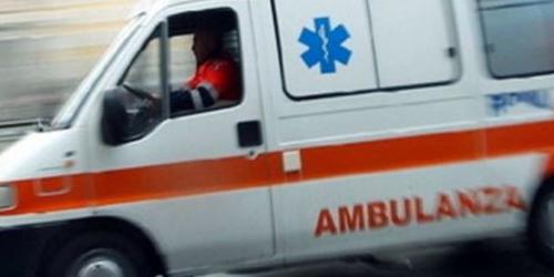 Scontro tra due scooter a Sanremo, i feriti trasportati in codice giallo all'ospedale 'Borea'