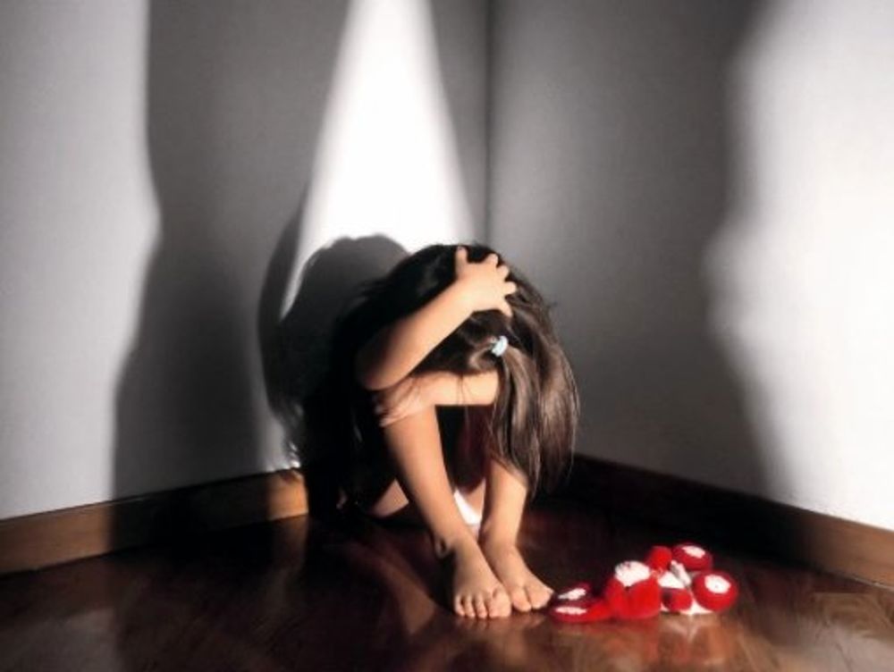 Adescava i minori per fare sesso con loro: obbligo di dimora per un 53enne 